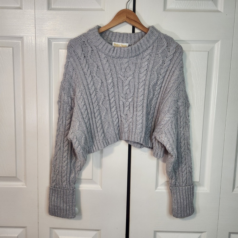 Sugar Moon Grey Cable Knit Cropped Sweater Womens Medium Chunky Boxy Crew Neck